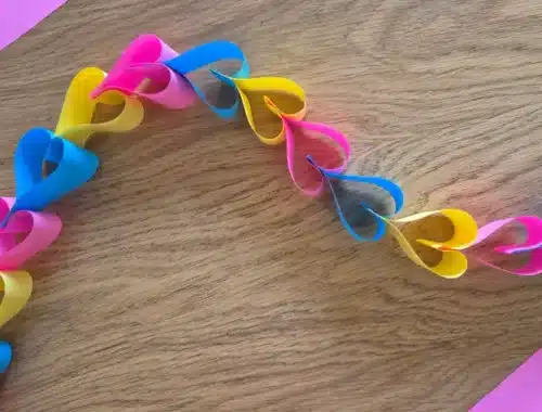 רעיון קישוט לסוכה בצורת לבבות לירון רופא