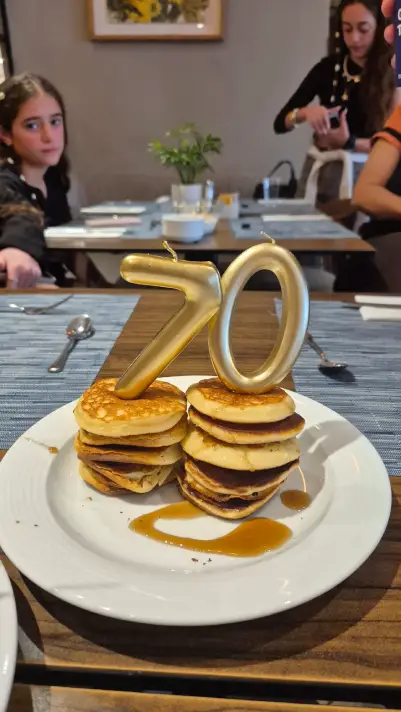 עוגת פנקייקים ליום הולדת לירון רופא