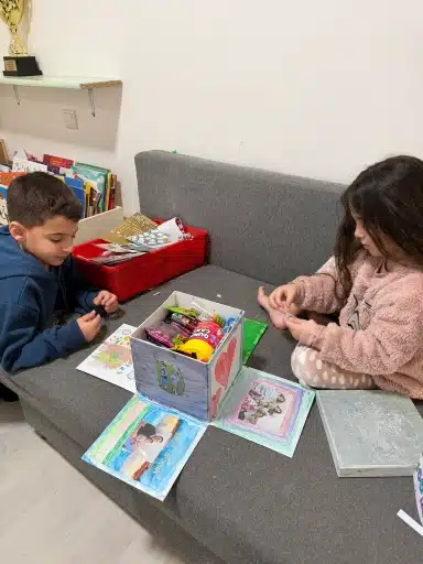 קופסת ממתקים נפתחת לירון רופא